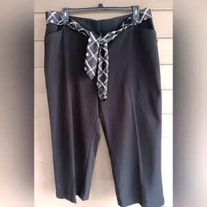 NWT Women's Style & Co. Cropped Black Pants Sz 18